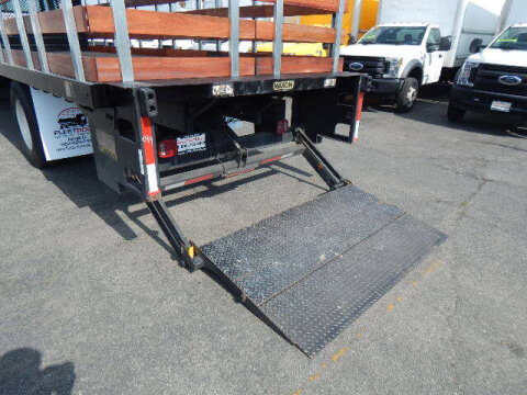 2014 Freightliner M2 106