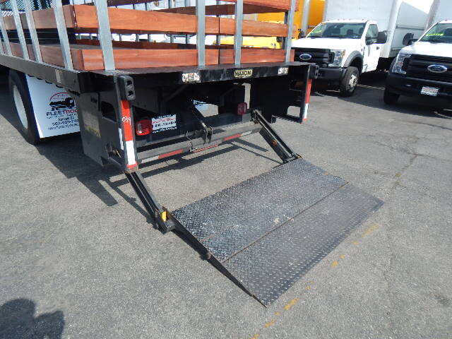 2014 Freightliner M2 106