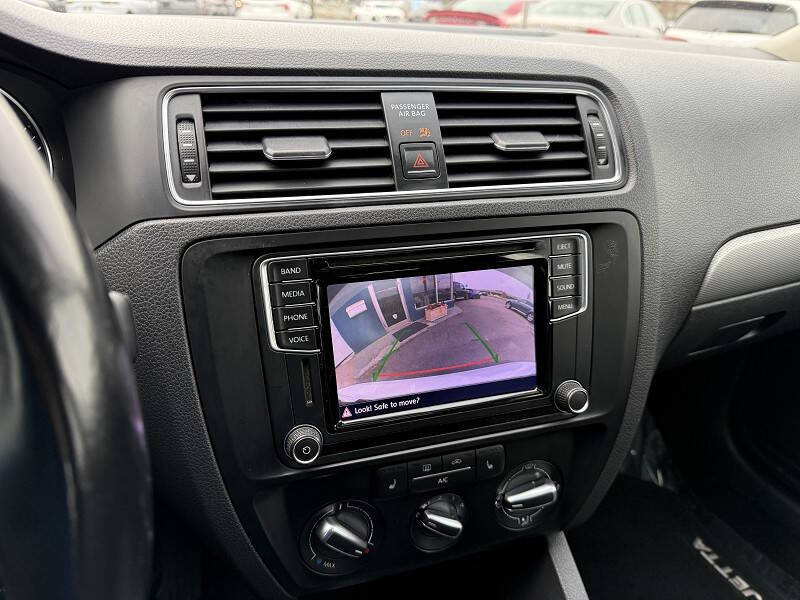 2016 Volkswagen Jetta