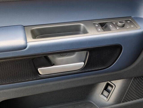 2025 Volkswagen ID. Buzz Pro S Plus