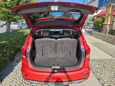 2018 Hyundai Santa Fe SE