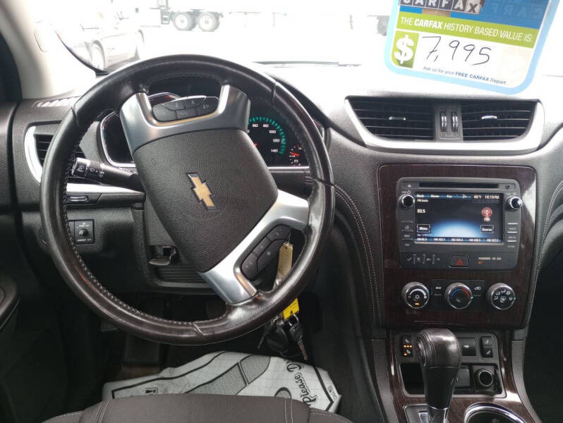 2017 Chevrolet Traverse LT