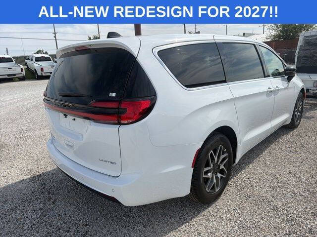 2027 Chrysler Pacifica Limited