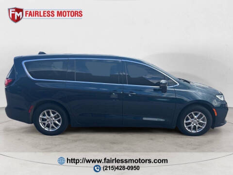 2023 Chrysler Pacifica Touring L