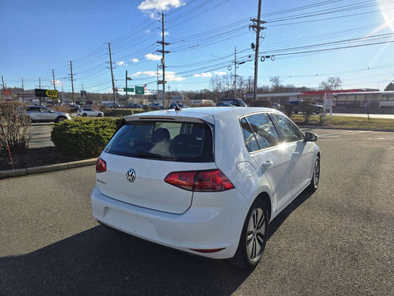 2016 Volkswagen e-Golf SE