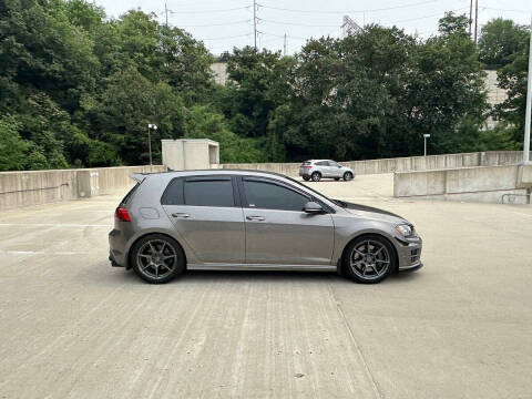 2016 Volkswagen Golf R