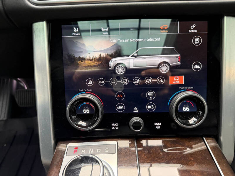 2020 Land Rover Range Rover P525 HSE