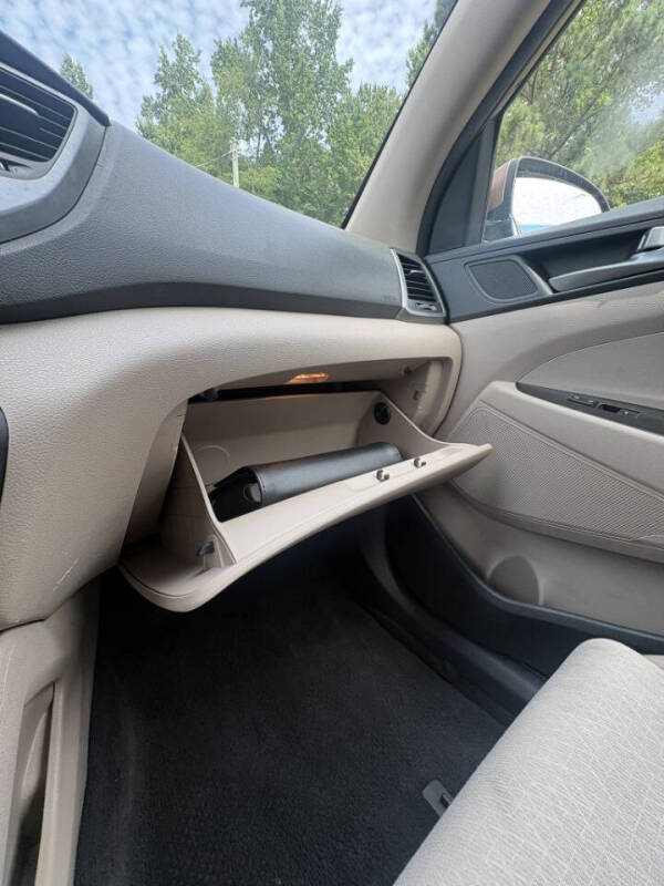 2017 Hyundai Tucson SE