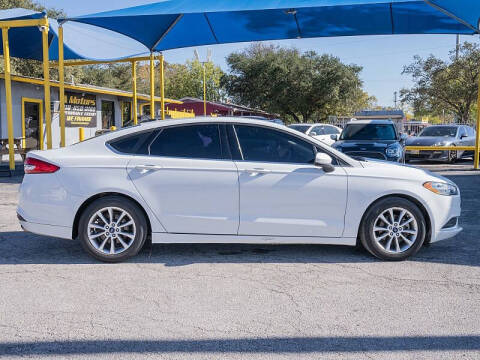 2017 Ford Fusion SE