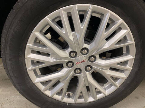 2024 GMC Acadia Elevation