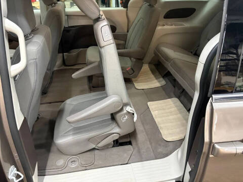 2017 Chrysler Pacifica Touring
