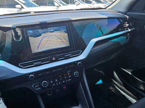2020 Kia Niro LX
