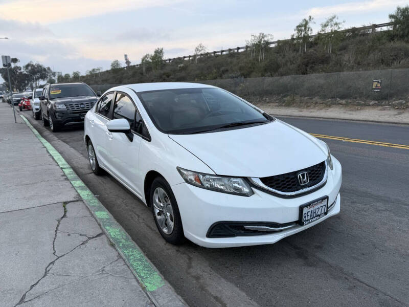 2014 Honda Civic LX's photo