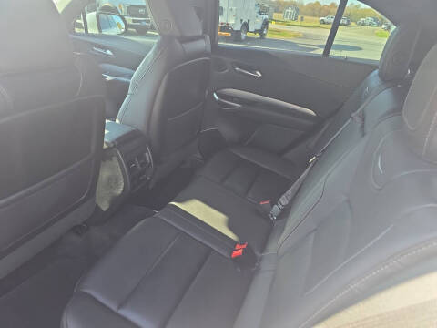 2022 Cadillac XT4 Premium Luxury