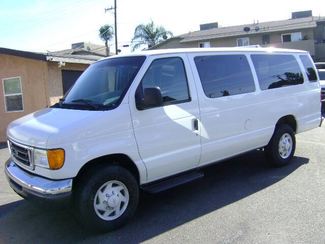 2007 Ford E-Series E-350 SD XLT