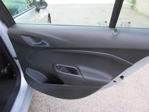 2017 Chevrolet Cruze LS Auto