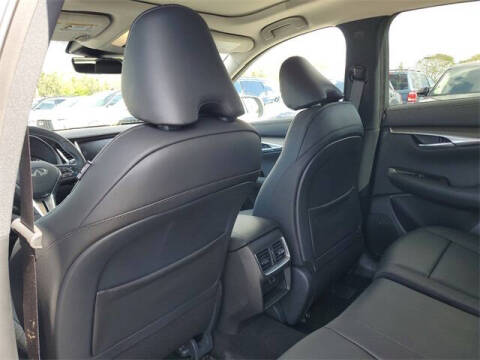 2025 Infiniti QX50 Luxe