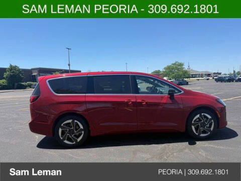 2027 Chrysler Pacifica Limited
