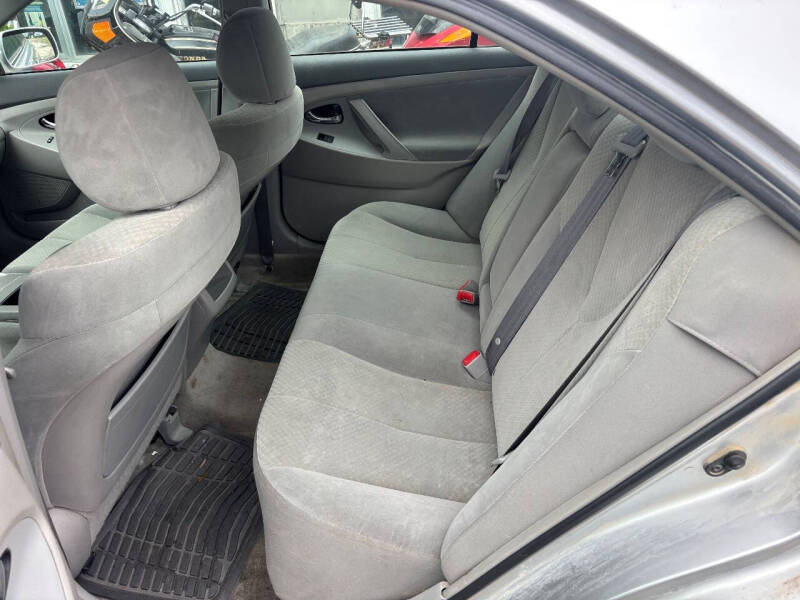 2009 Toyota Camry LE