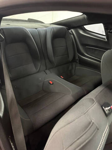 2015 Ford Mustang V6