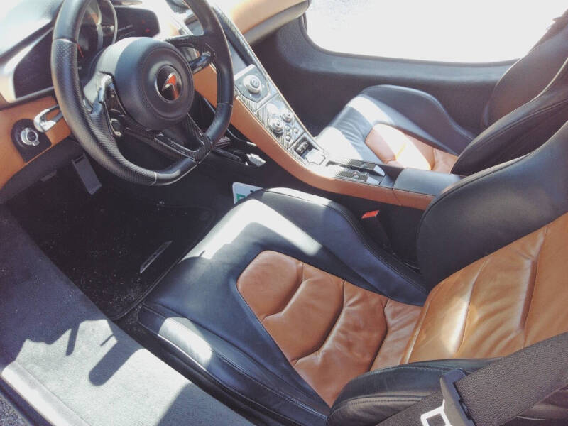 2012 McLaren MP4-12C