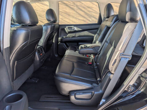 2019 Nissan Pathfinder SL