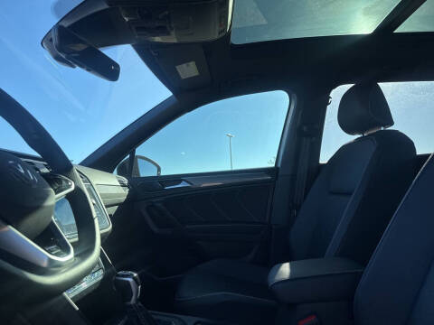 2024 Volkswagen Tiguan SE R-Line Black