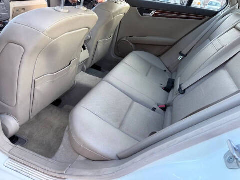 2011 Mercedes-Benz C-Class C 300 Luxury