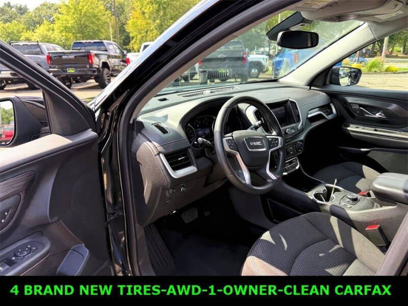 2022 GMC Terrain SLE