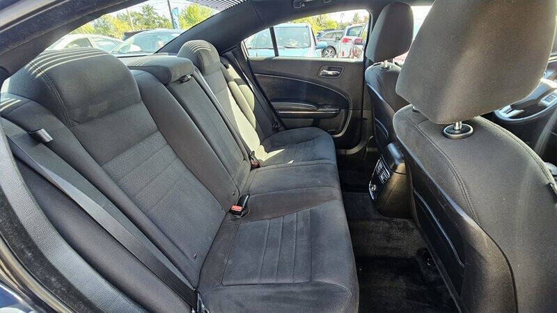 2012 Dodge Charger SE