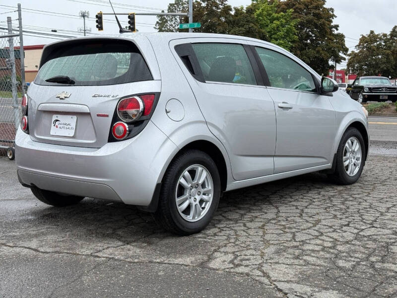 2013 Chevrolet Sonic LT Manual
