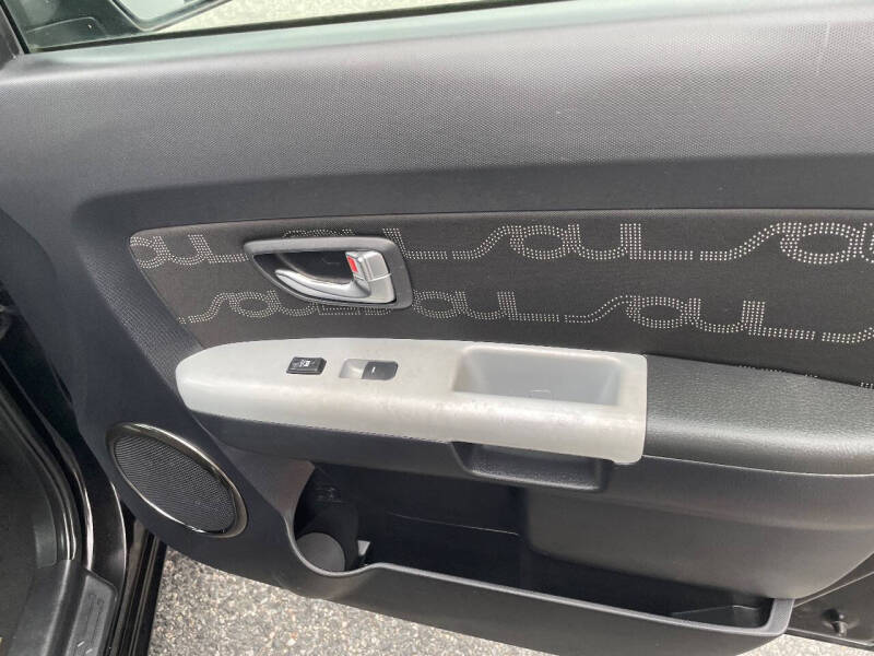 2012 Kia Soul +