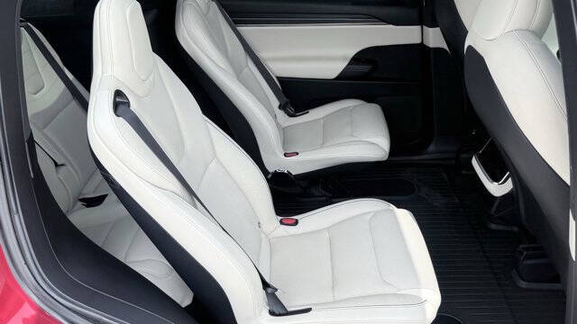 2022 Tesla Model X Plaid
