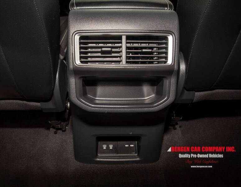 2024 Volkswagen Atlas Cross Sport SE 4Motion