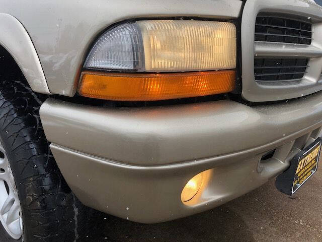 2004 Dodge Dakota for sale at Extreme Auto Plaza in Des Moines, IA