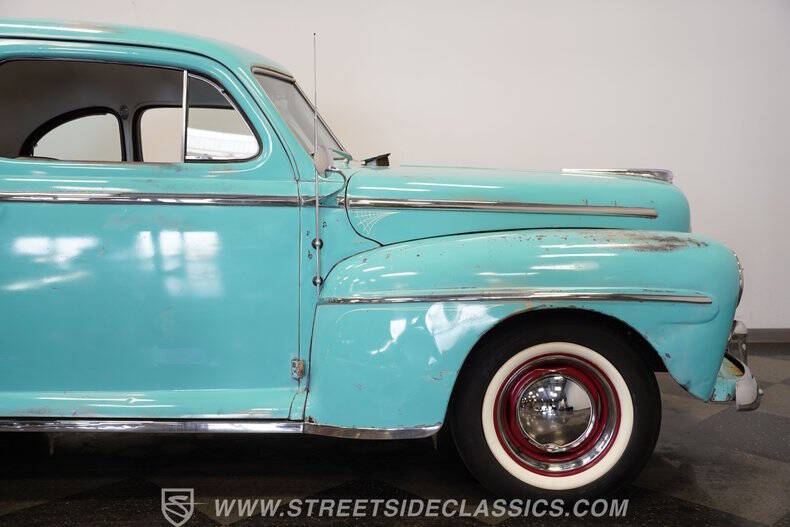 1948 Ford Deluxe