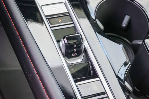 2024 Volkswagen Atlas Peak Edition SE 4Motion