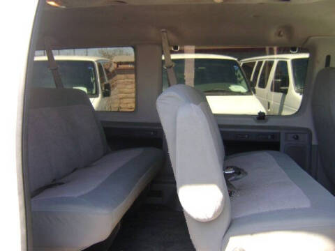 2006 Ford E-Series E-350 SD XLT