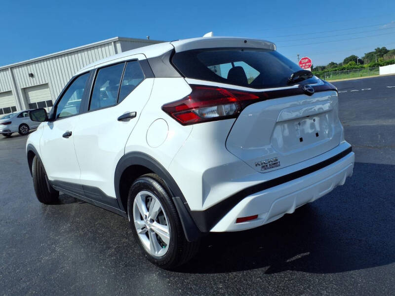 2025 Nissan Kicks Play S