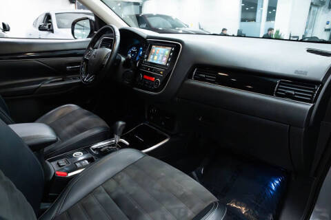 2019 Mitsubishi Outlander SE