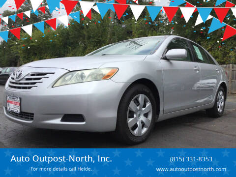 2009 Toyota Camry for sale at Auto Outpost-North, Inc. in McHenry IL