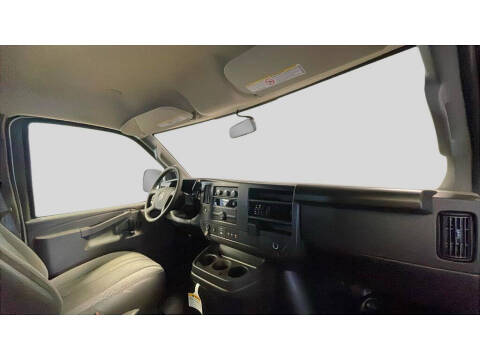 2025 GMC Savana 3500