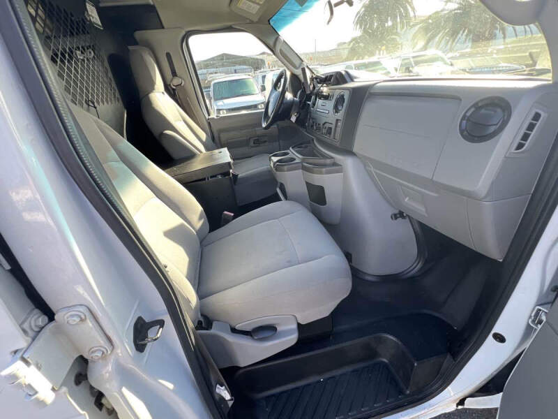 2014 Ford E-Series E-150