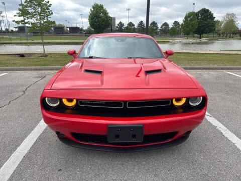 2015 Dodge Challenger SXT Plus