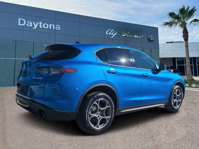 2025 Alfa Romeo Stelvio