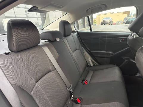 2017 Subaru Impreza 2.0i