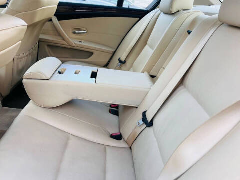 2010 BMW 5 Series 528i xDrive