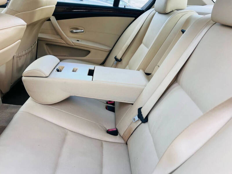 2010 BMW 5 Series 528i xDrive