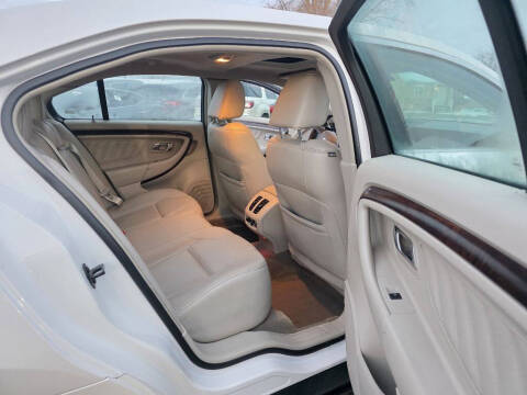 2011 Ford Taurus Limited