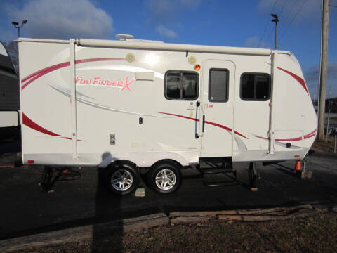 2013 Cruiser RV Fun Finder 210UDS for sale at Easley Camper Sales in Easley SC